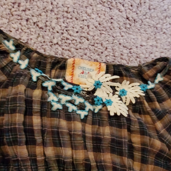 Top - Picture 2 of 5